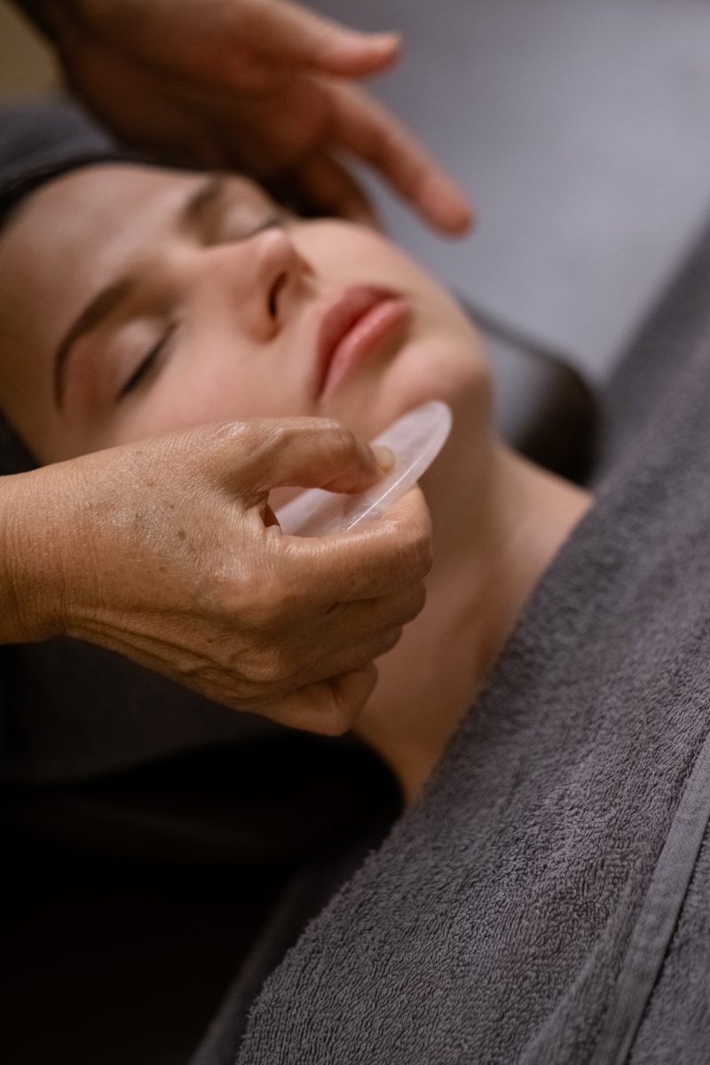Gouache Face & Neck Spa